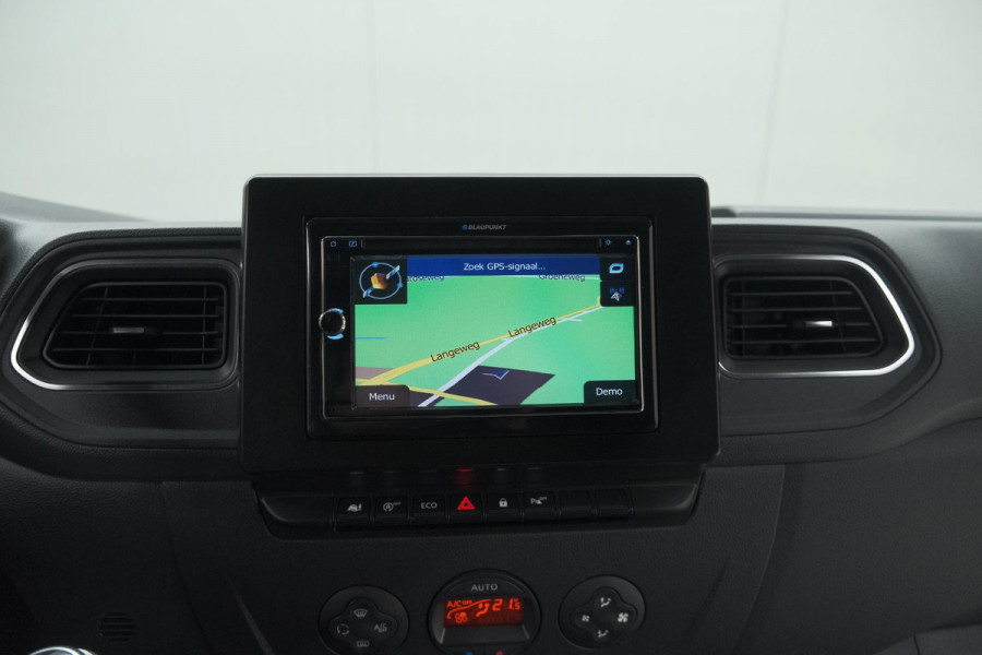 Opel Movano 2.3 Turbo L2H2 DC | Trekhaak | Camera | Navigatie | Climate Control