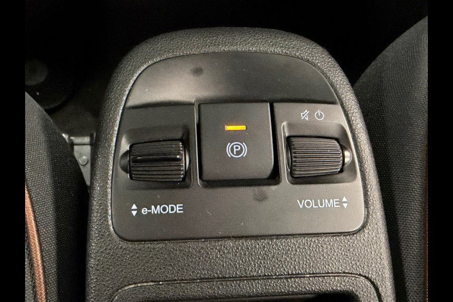 Fiat 500E Icon 42 kWh AUT. KEYLESS-GO NAVIGATIE STOELVERWARMING AIRCO CRUISE USB