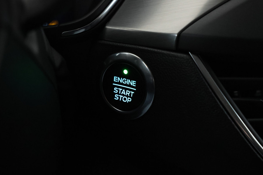 Ford FOCUS Wagon 1.5 EcoBlue Titanium Business Automaat, Navigatie, Climate,