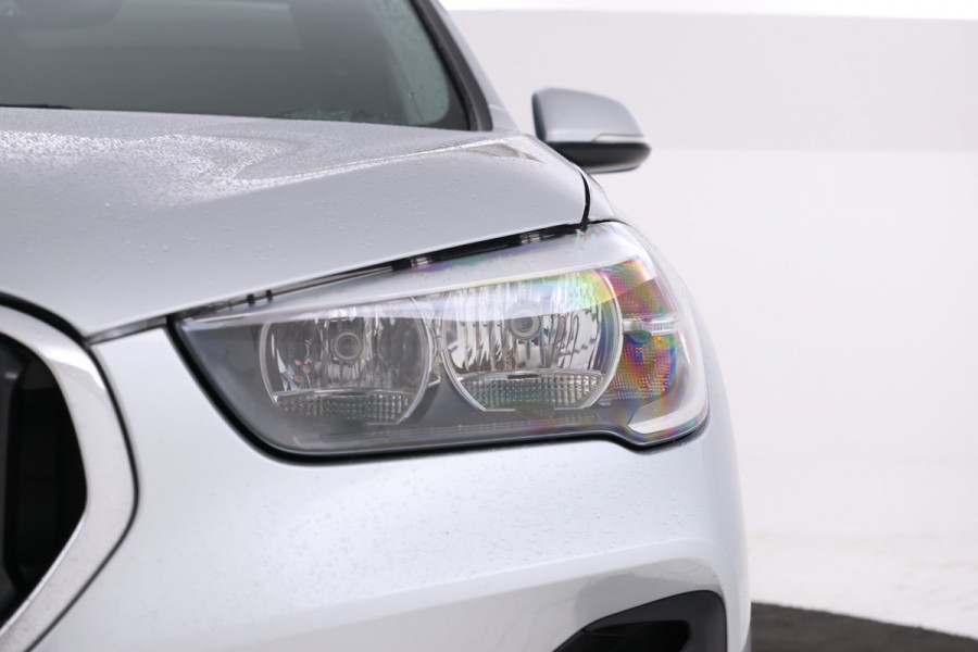 BMW X1 sDrive18d High Executive Automaat, Panorama dak, Navigatie