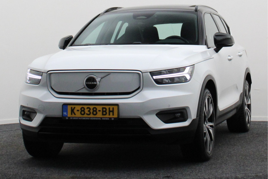 Volvo XC40 Recharge P8 AWD R-Design Two-Tone, Panoramadak, Apple Carplay, Pilot Assist, Trekhaak, 20"