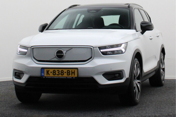 Volvo XC40 Recharge P8 AWD R-Design Two-Tone, Panoramadak, Apple Carplay, Pilot Assist, Trekhaak, 20"