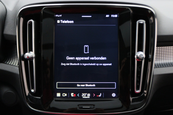 Volvo XC40 Recharge P8 AWD R-Design Two-Tone, Panoramadak, Apple Carplay, Pilot Assist, Trekhaak, 20"