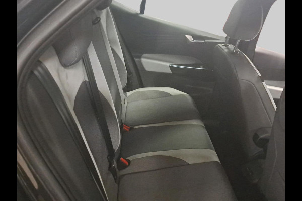 Volkswagen ID.3 First Plus 58 kWh Incl. Stoel en stuurverwarming | Apple Carplay/Android Auto | Navigatie