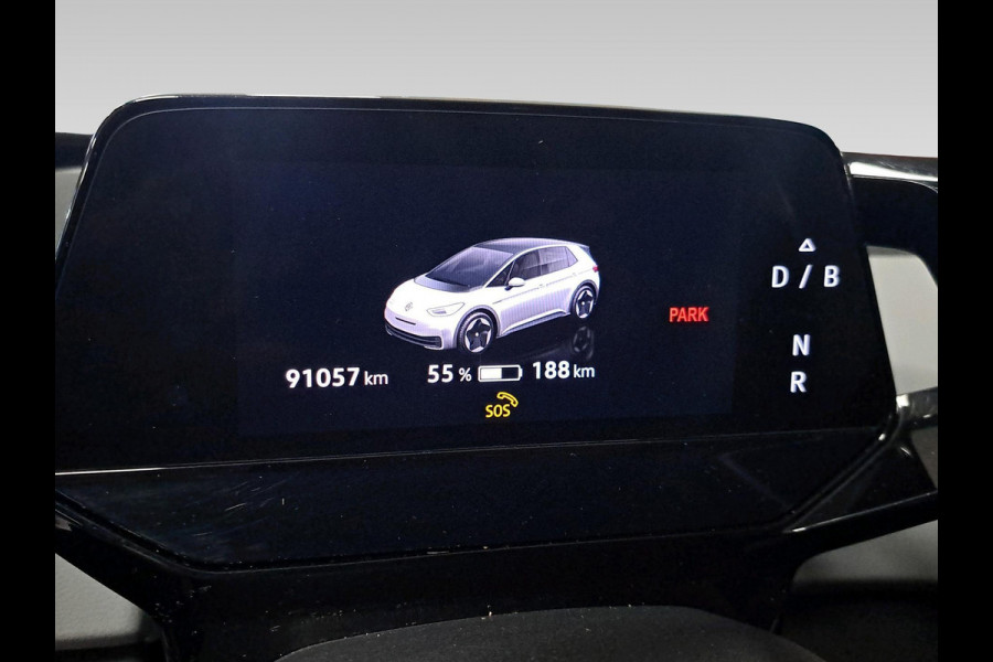 Volkswagen ID.3 First Plus 58 kWh Incl. Stoel en stuurverwarming | Apple Carplay/Android Auto | Navigatie