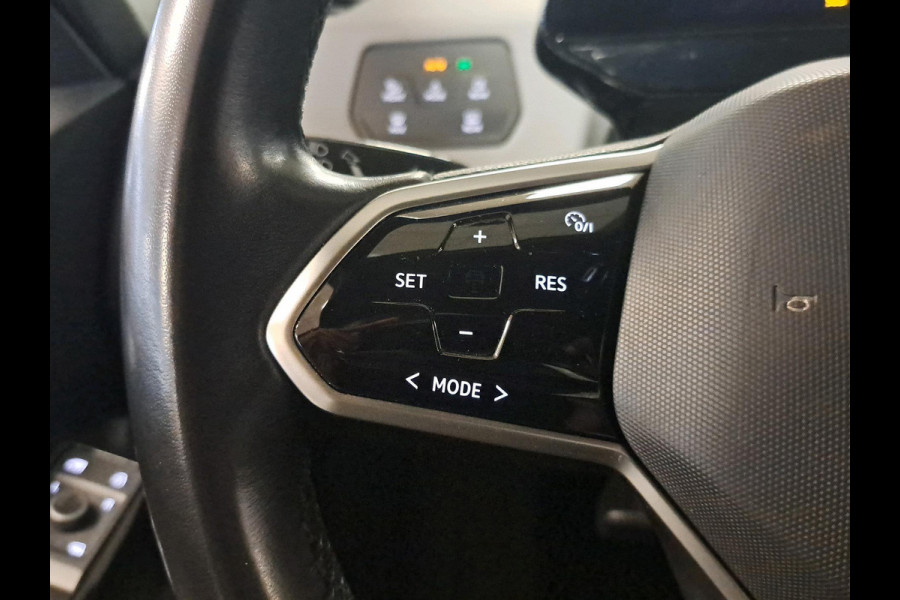Volkswagen ID.3 First Plus 58 kWh Incl. Stoel en stuurverwarming | Apple Carplay/Android Auto | Navigatie