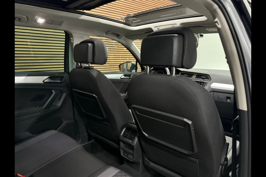 Volkswagen Tiguan 2.0 TSI 4Motion Highline R-Line | Panoramadak | PDC voor + achter | Elekt. Trekhaak