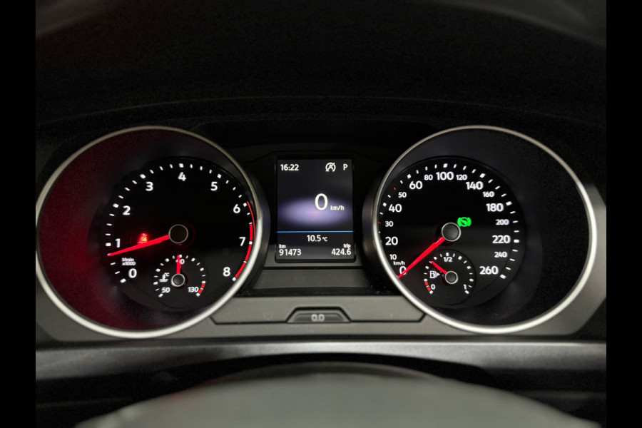 Volkswagen Tiguan 2.0 TSI 4Motion Highline R-Line | Panoramadak | PDC voor + achter | Elekt. Trekhaak