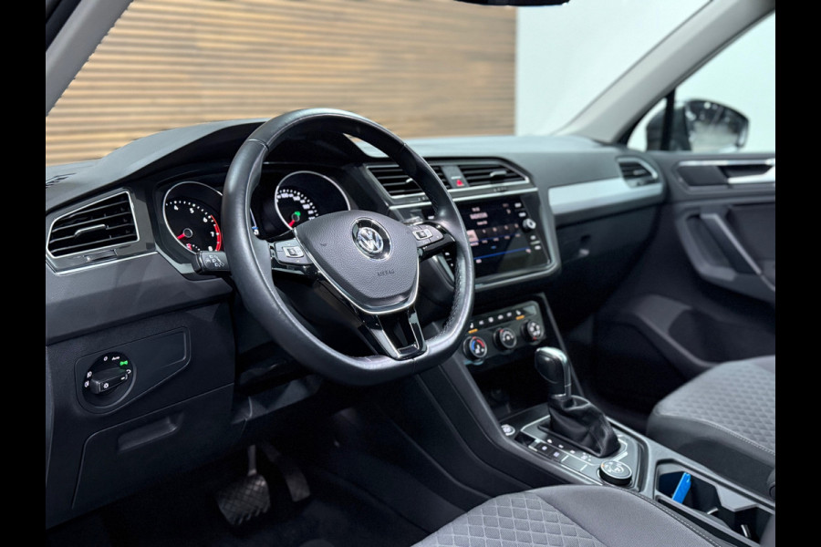 Volkswagen Tiguan 2.0 TSI 4Motion Highline R-Line | Panoramadak | PDC voor + achter | Elekt. Trekhaak