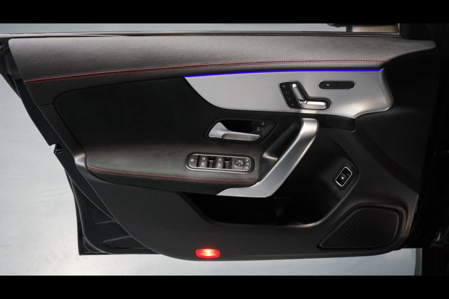 Mercedes-Benz CLA-Klasse 250 e AMG AUTOMAAT-AMBIANCE-CAMERA-ELEKTR MEMORY-KEYLESS-MBUX-MULTIBEAM-PANORAMA