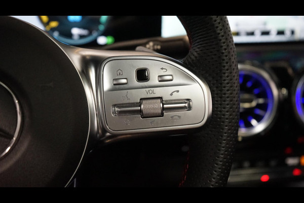 Mercedes-Benz CLA-Klasse 250 e AMG AUTOMAAT-AMBIANCE-CAMERA-ELEKTR MEMORY-KEYLESS-MBUX-MULTIBEAM-PANORAMA