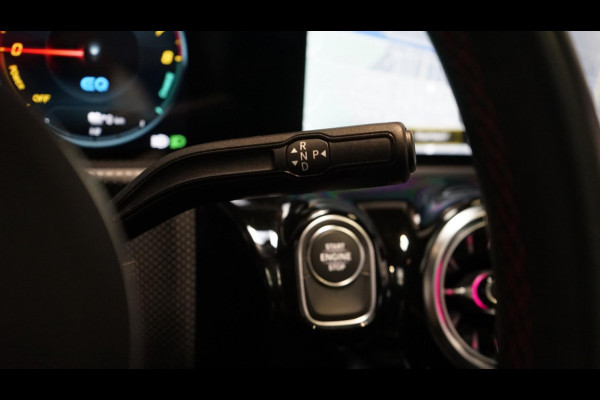 Mercedes-Benz CLA-Klasse 250 e AMG AUTOMAAT-AMBIANCE-CAMERA-ELEKTR MEMORY-KEYLESS-MBUX-MULTIBEAM-PANORAMA
