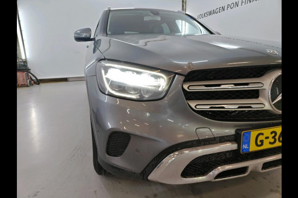Mercedes-Benz GLC 200 Automaat | LED verlichting | Stoelverwarming | Trekhaak afneembaar | Climate & cruise control | Navigatiesysteem | Achteruit