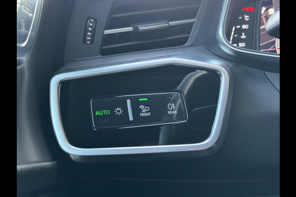 Audi A6 Avant 45 TFSI S edition Automaat | Navigatiesysteem | LED verlichting | Parkeersensoren voor en achter | Cruise & climate contro
