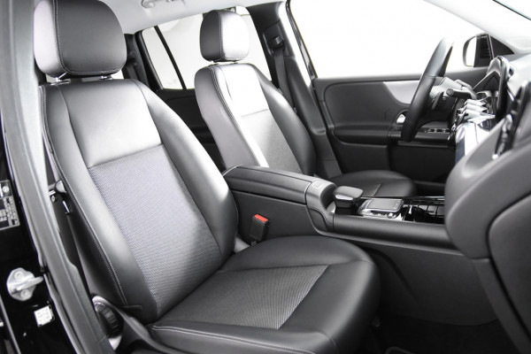 Mercedes-Benz Glb 200 Business Solution *1ste Eigenaar*Leer*Navigatie*Stoelverwarming*