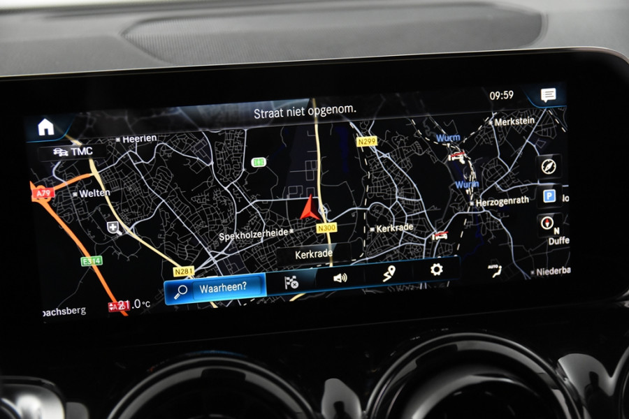 Mercedes-Benz Glb 200 Business Solution *1ste Eigenaar*Leer*Navigatie*Stoelverwarming*