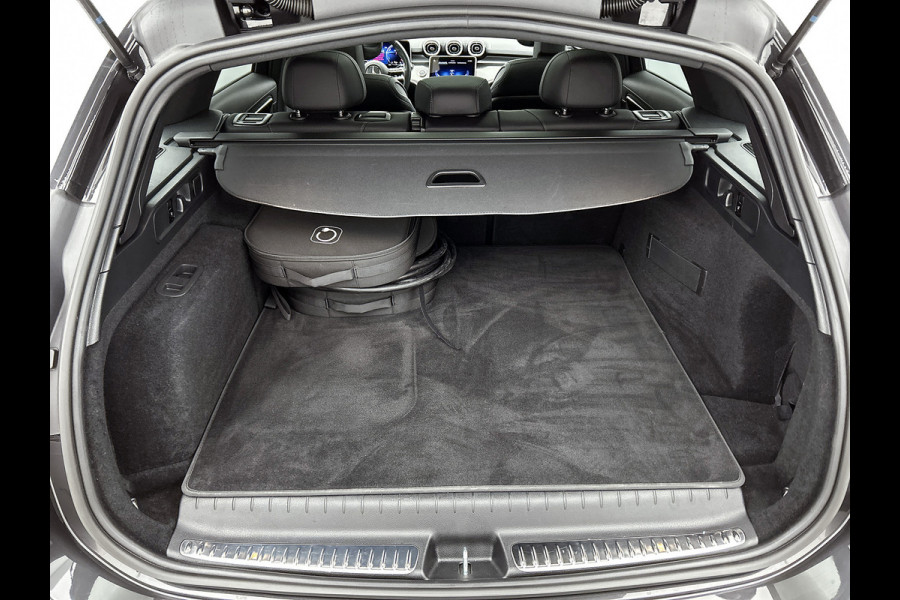 Mercedes-Benz C-Klasse Estate 300 e Star Edition LIMITED AMG | Night Pakket | Panorama Schuif-Kanteldak | Distronic | Apple CarPlay | Sfeerverlichting | Memory voorstoelen. Inclusief 24 maanden MB Certified garantie voor Europa.