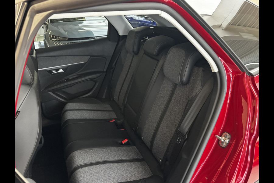 Peugeot 3008 1.2 PureTech Allure Automaat | Afneembare trekhaak | Panoramadak | Navigatie | Achteruitrijcamera | Android auto / Apple carplay