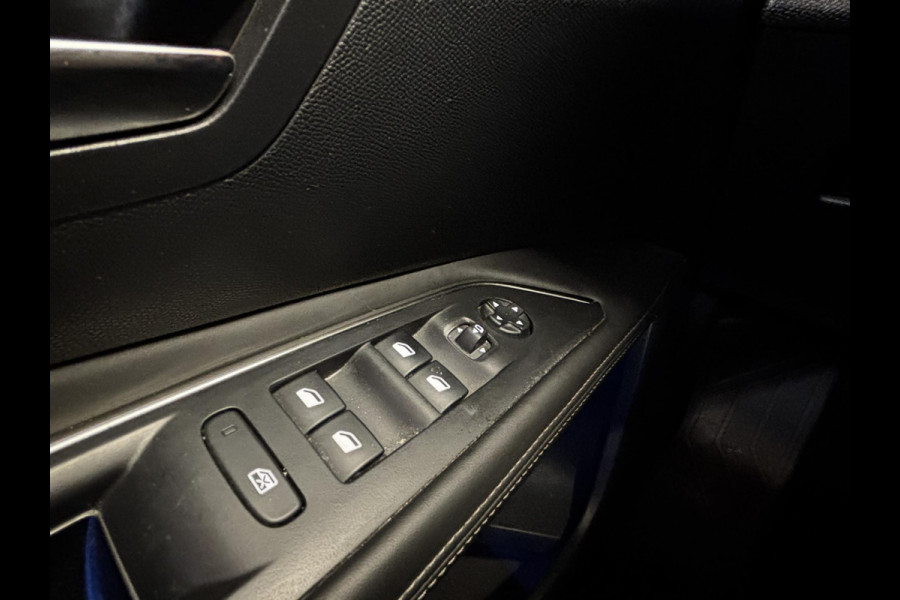 Peugeot 3008 1.2 PureTech Allure Automaat | Afneembare trekhaak | Panoramadak | Navigatie | Achteruitrijcamera | Android auto / Apple carplay