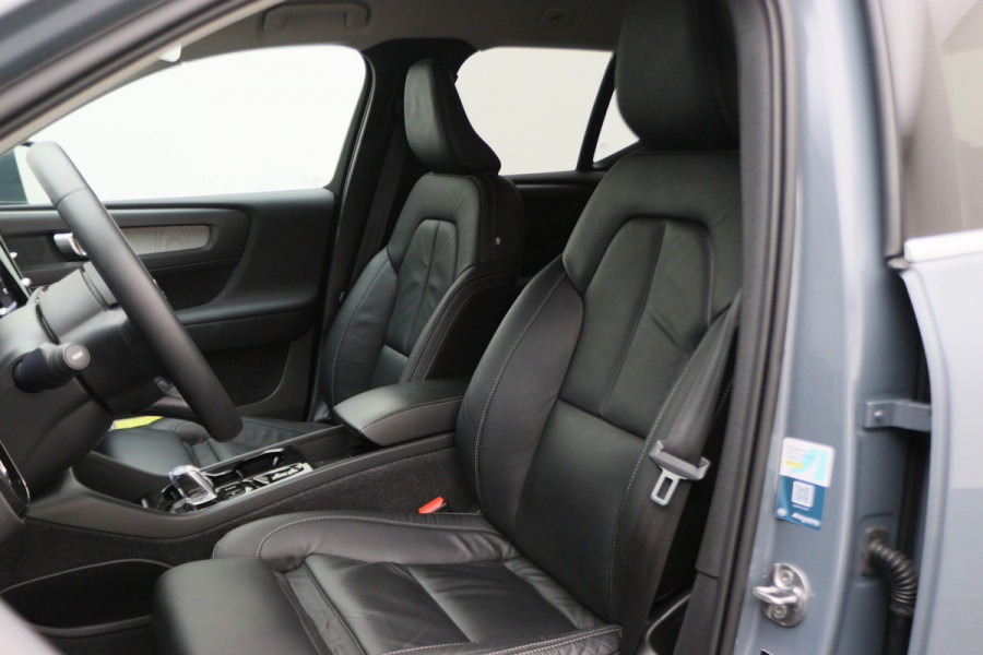Volvo XC40 1.5 T4 Recharge Inscription Leer, Pilot Assist, Camera, Apple Carplay, Keyless, LED, 19"