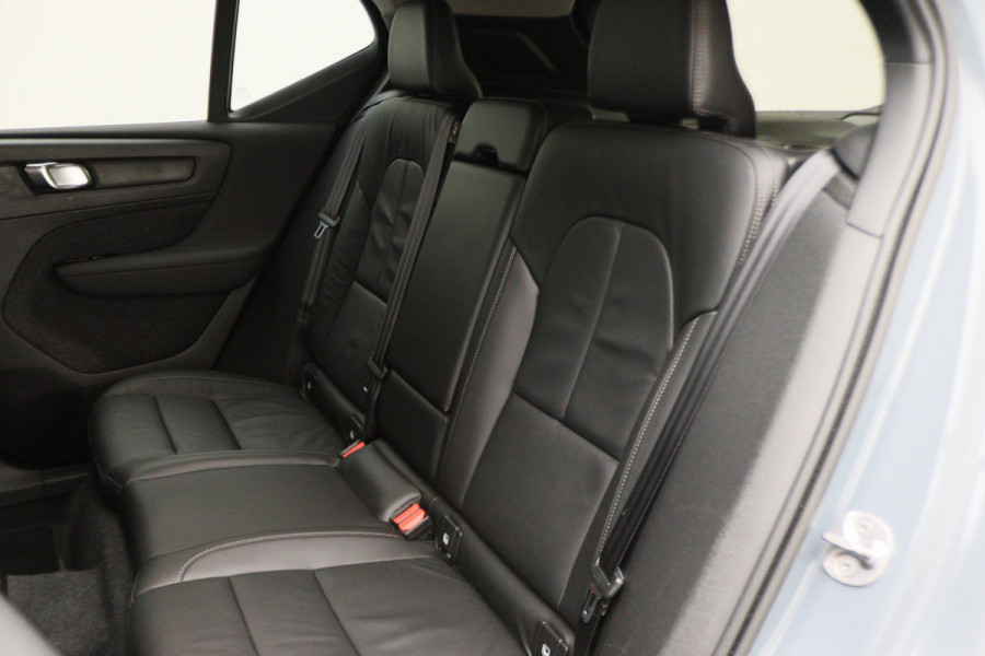 Volvo XC40 1.5 T4 Recharge Inscription Leer, Pilot Assist, Camera, Apple Carplay, Keyless, LED, 19"