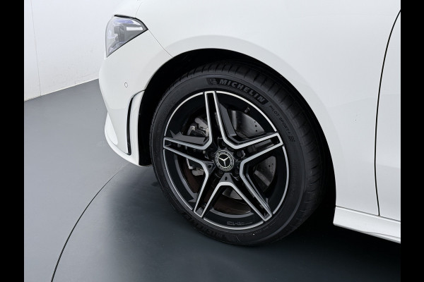 Mercedes-Benz CLA-Klasse Shooting Brake 250 e AMG Line | Pano 360 Camera Sfeer Night