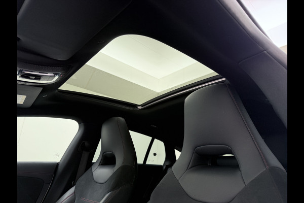 Mercedes-Benz CLA-Klasse Shooting Brake 250 e AMG Line | Pano 360 Camera Sfeer Night