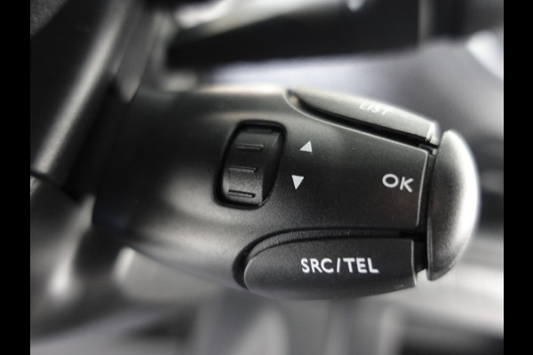 Opel Vivaro L2H1 Edition 145PK Automaat Airco Navigatie Bluetooth LM velgen