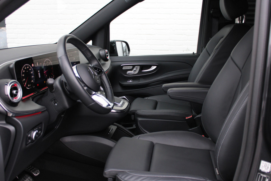 Mercedes-Benz V-Klasse 300d / XXL / 4-matic / DC / AMG / Luchtvering / Burmester / Elec Stoelen / Vol Opties / NIEUWSTAAT