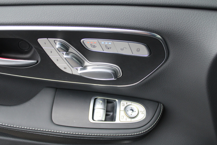 Mercedes-Benz V-Klasse 300d / XXL / 4-matic / DC / AMG / Luchtvering / Burmester / Elec Stoelen / Vol Opties / NIEUWSTAAT