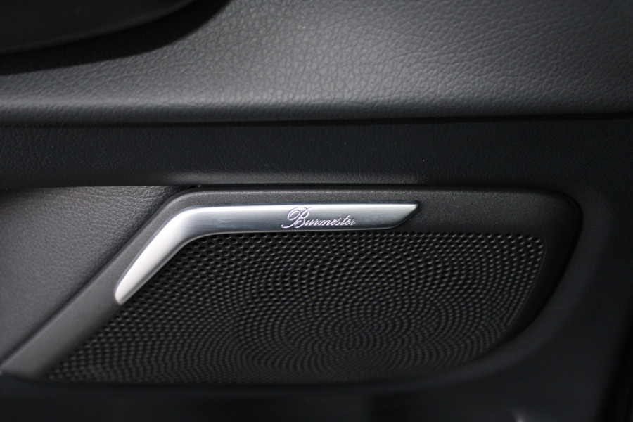 Mercedes-Benz V-Klasse 300d / XXL / 4-matic / DC / AMG / Luchtvering / Burmester / Elec Stoelen / Vol Opties / NIEUWSTAAT