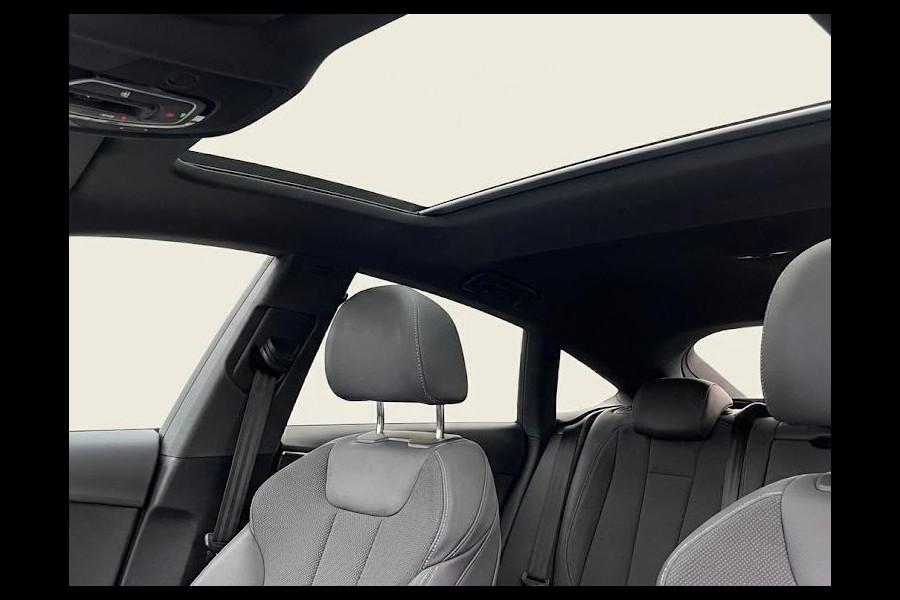 Audi A5 Sportback 40 TFSI Sport S-line black edition 190pk | Panoramadak | Navigatie | Led koplampen | 19 inch lichtmetalen velgen