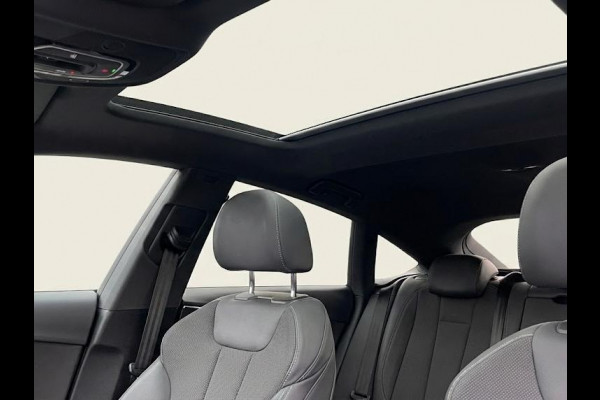 Audi A5 Sportback 40 TFSI Sport S-line black edition 190pk | Panoramadak | Navigatie | Led koplampen | 19 inch lichtmetalen velgen