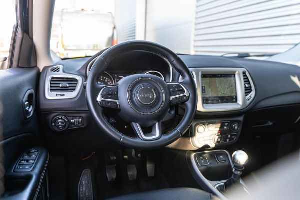 Jeep Compass 1.4 MultiAir Longitude Navi trekhaak NL auto