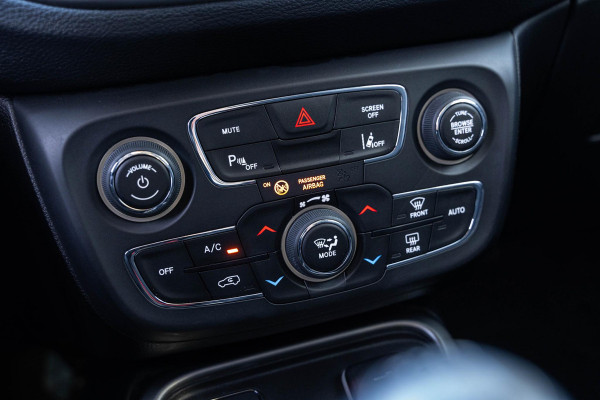 Jeep Compass 1.4 MultiAir Longitude Navi trekhaak NL auto