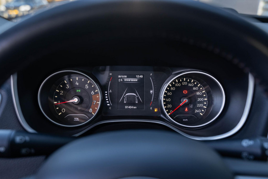 Jeep Compass 1.4 MultiAir Longitude Navi trekhaak NL auto