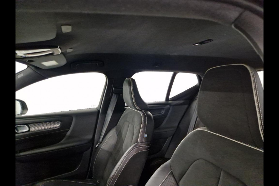 Volvo XC40 Recharge P8 AWD R-Design Carplay Adapt.Cruis Stoelverw. Elektr a.klep