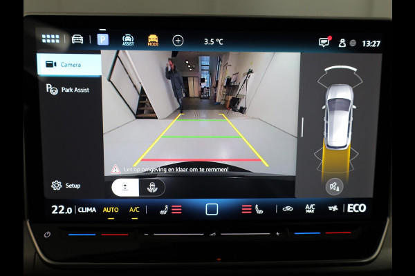 Volkswagen Golf 1.5 eHybrid Life Edition 204 pk Automaat (DSG) | Verlengde garantie | Navigatie via App | Parkeersensoren (Park assist) | Achteruitrijcamera | Stoelverwarming |