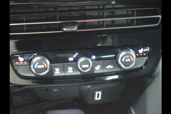 Opel Mokka Electric GS 54 kWh NAVIGATIE | CARPLAY | WINTERPAKKET | ACHTERUITRIJCAMERA MET SENSOREN | E.C.C. | UIT VOORRAAD LEVERBAAR