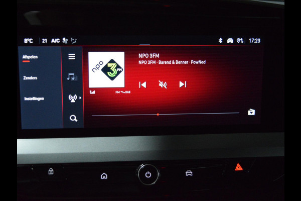 Opel Mokka Electric GS 54 kWh NAVIGATIE | CARPLAY | WINTERPAKKET | ACHTERUITRIJCAMERA MET SENSOREN | E.C.C. | UIT VOORRAAD LEVERBAAR