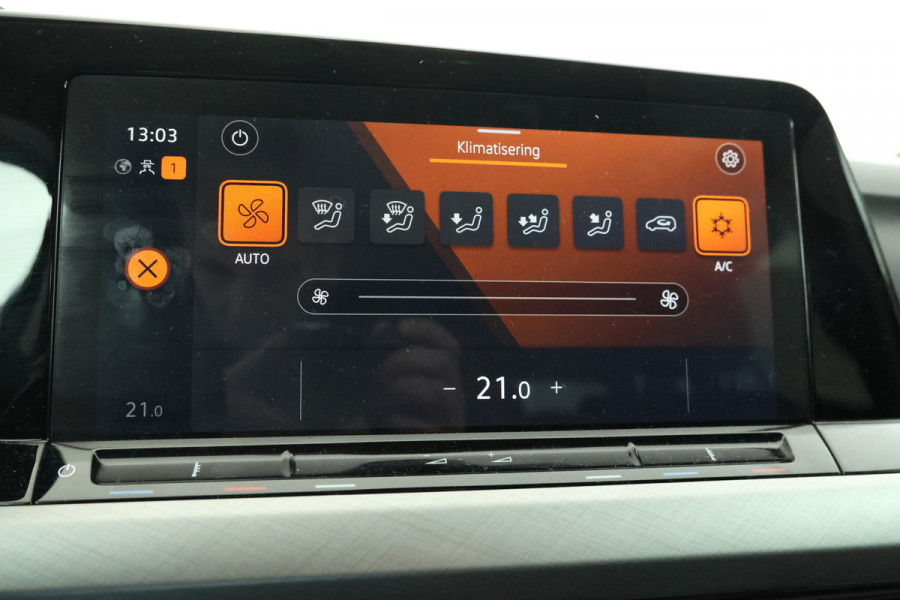 Volkswagen GOLF Variant 2.0 TDI Life Business Automaat, Navigatie, Digital dash