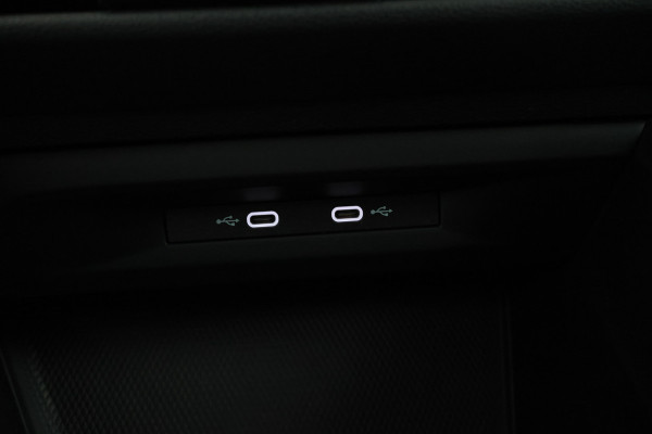 Volkswagen GOLF Variant 2.0 TDI Life Business Automaat, Navigatie, Digital dash