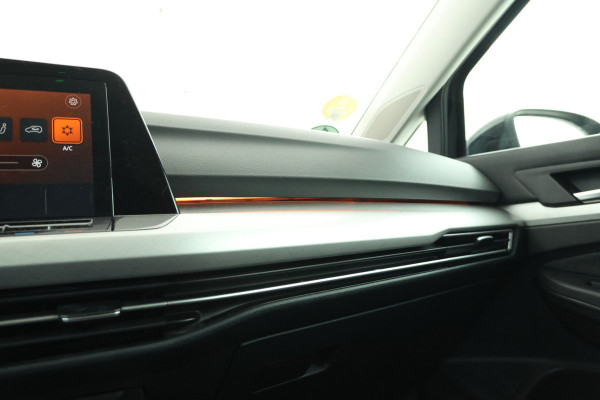 Volkswagen GOLF Variant 2.0 TDI Life Business Automaat, Navigatie, Digital dash