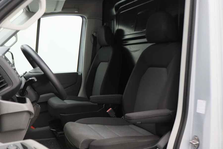 Volkswagen Crafter 35 2.0 TDI L3H2 Highline Cruise, Apple CarPlay, DAB, Airco, PDC