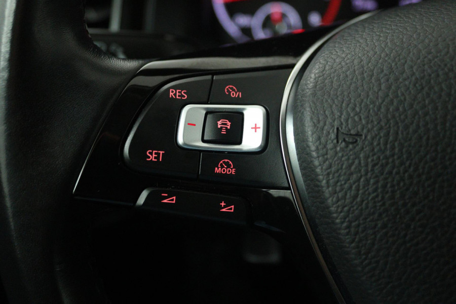 Volkswagen Polo 1.0 TSI Comfortline Business (ACHTERUITRIJCAMERA, NAVIGATIE CARPLAY, PARKEERSENSOREN, CRUISE CONTROL ADAPTIEF)