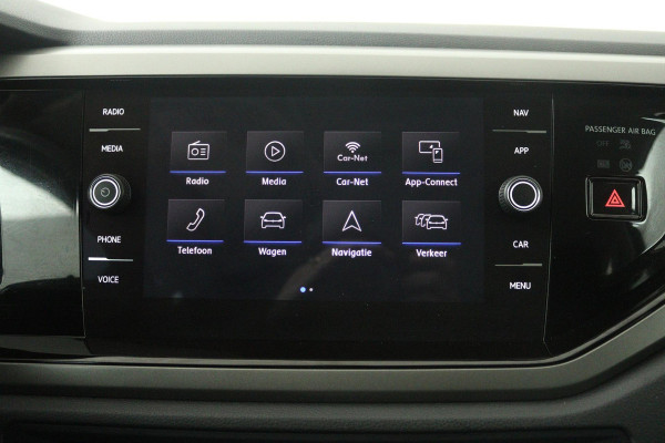 Volkswagen Polo 1.0 TSI Comfortline Business (ACHTERUITRIJCAMERA, NAVIGATIE CARPLAY, PARKEERSENSOREN, CRUISE CONTROL ADAPTIEF)