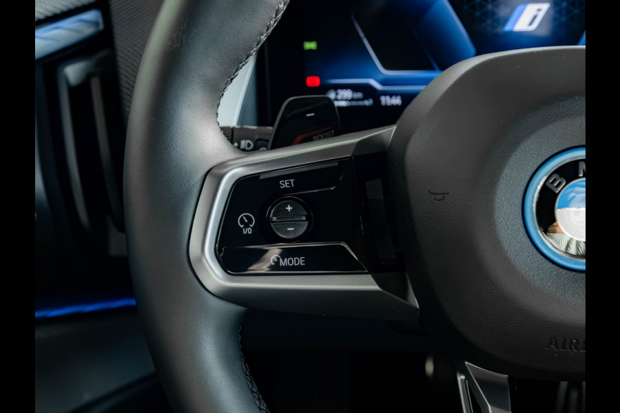 BMW X3 30e xDrive M-Sport - Trekhaak - ACC - 360° Camera - Harman Kardon