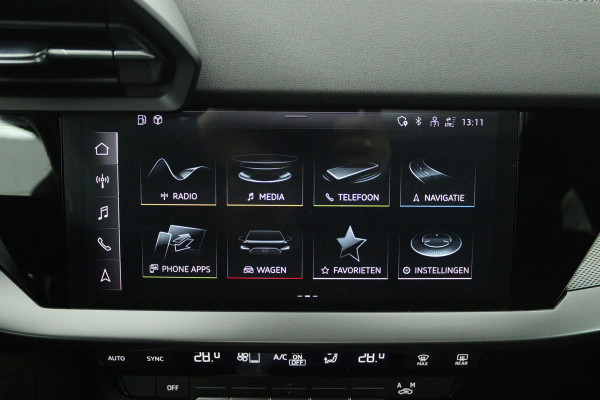 Audi A3 Sportback 30 TFSI S edition (PANORAMADAK, LANE-ASSIST, CRUISE CONTROL, PARKEERSENSOREN, NAVIGATIE)