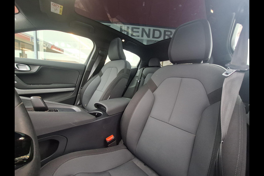 Polestar 2 Long Range Dual Motor Launch Edition 78kWh | SOH: nnb | Pano | Trekhaak wegklapbaar | Full LED | Blis | Memory Seat |