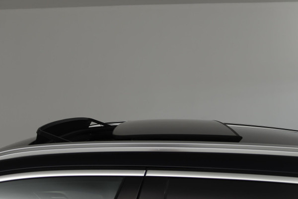 BMW iX3 High Executive 80 kWh (PANORAMADAK, SoH 97.7% TREKHAAK, SFEERVERLICHTING, STOELVERWARMING, ACHTERUITRIJCAMERA, NAVIGATIE)